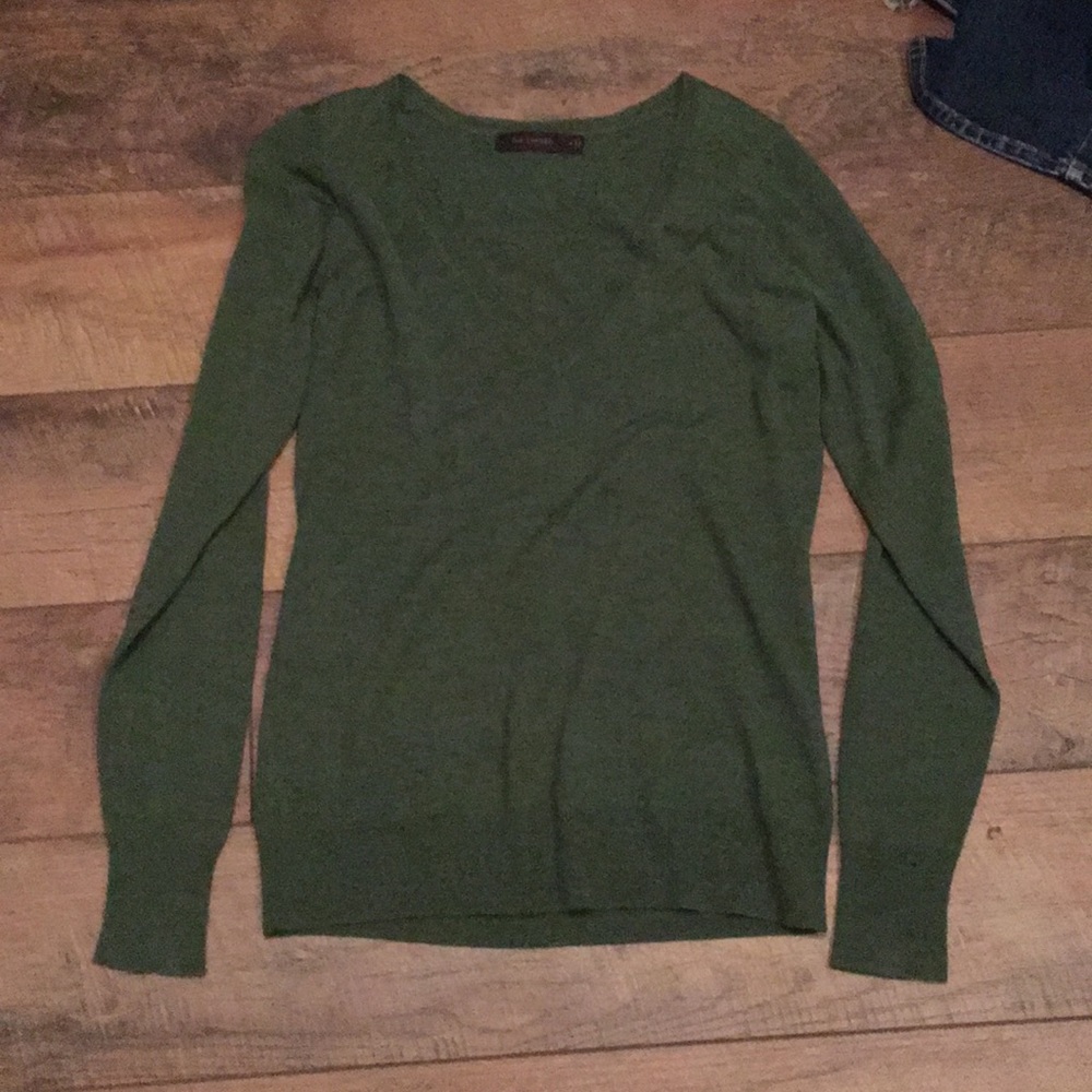 Classic V-neck sweater